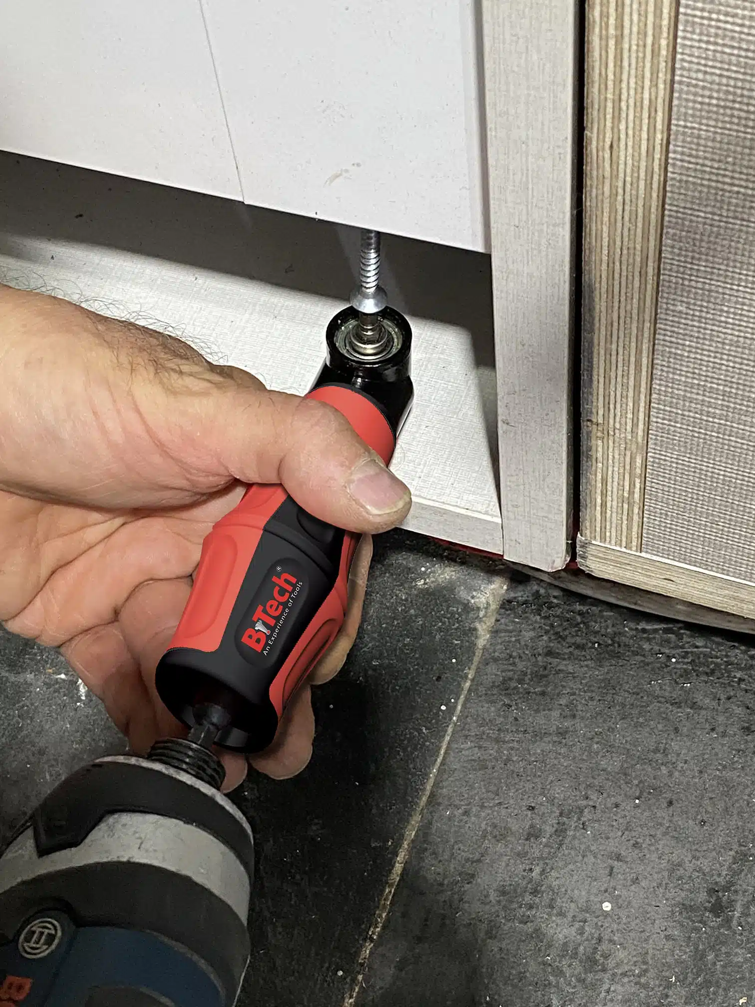 Angle adapter for impact screwdriver up to 250NM magnetic - Image 3